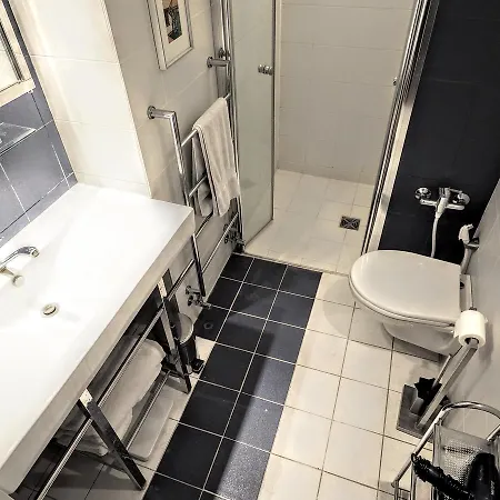 Louvre Valois Chicsuites * פריז