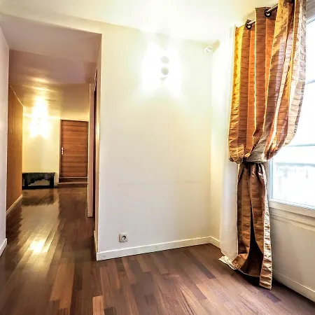 דירה Louvre Valois Chicsuites *