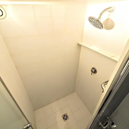 דירה Louvre Valois Chicsuites
