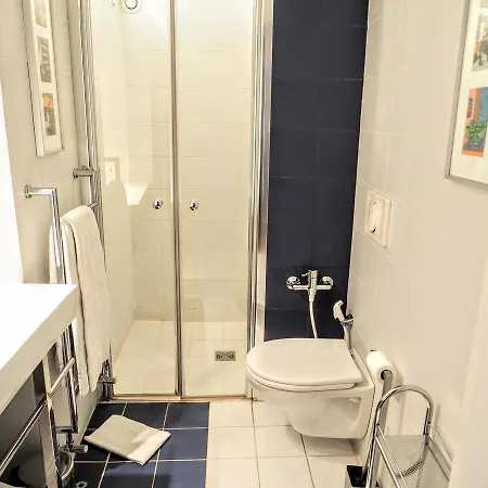 Louvre Valois Chicsuites *