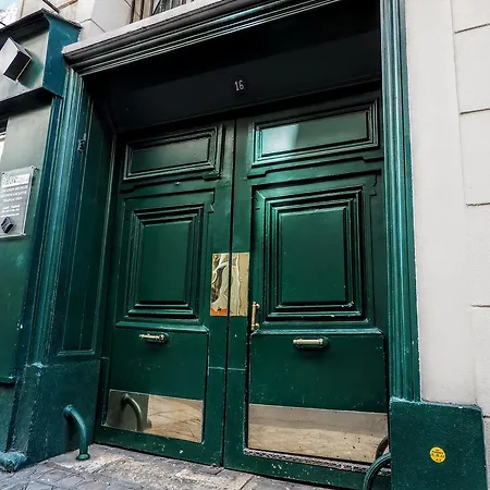 Louvre Valois Chicsuites